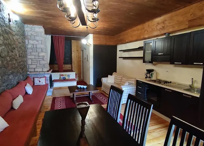 Traditional Cozy Apartments In Livadi Parnassos