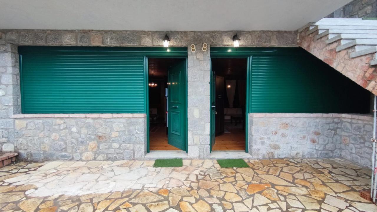 Traditional Cozy In Livadi Parnassos
